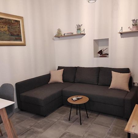 Apartments Bepi Komiza Exterior photo